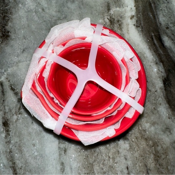 New Rae Dunn Disney Pixar Incredibles Red Nesting Measuring Cups, Set Of Four - Picture 4 of 4